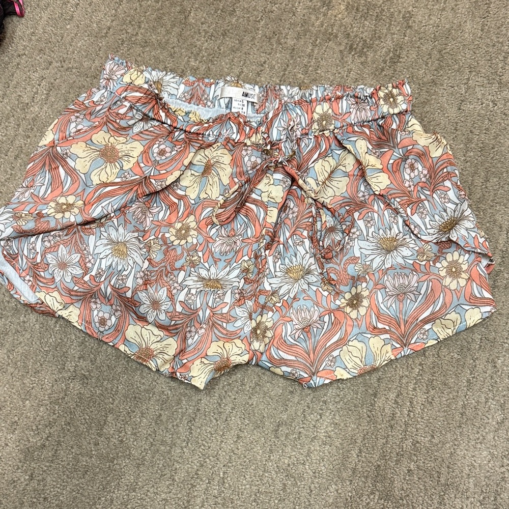 Amuse Society Floral High Waist Shorts - Multicolor